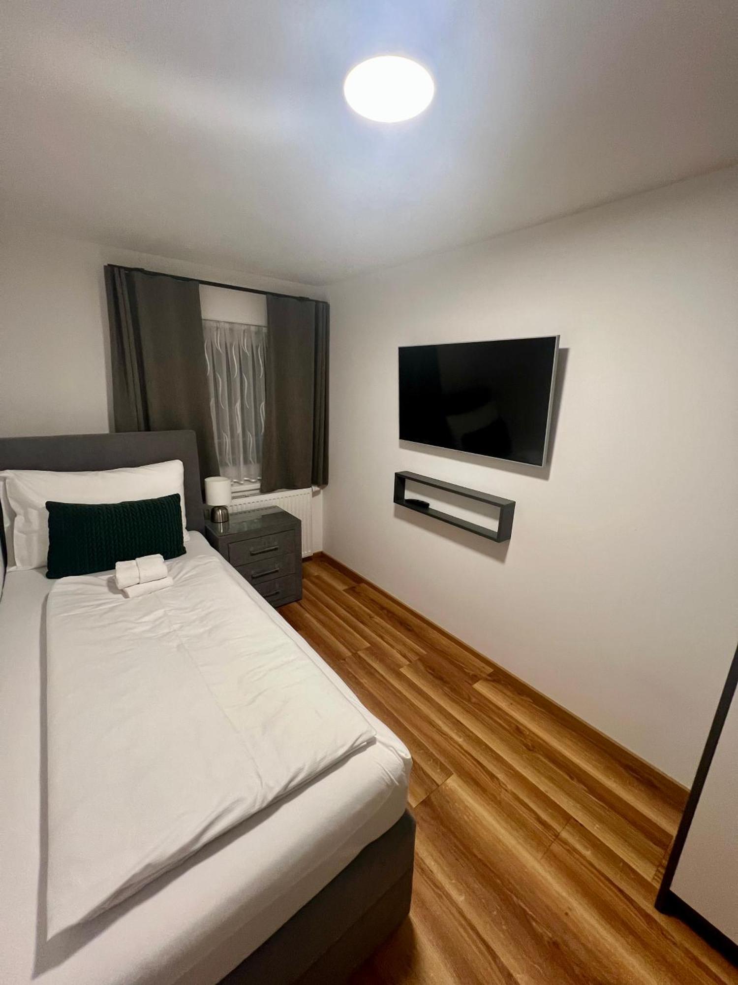 Hotel Genta Salzburg Oda fotoğraf